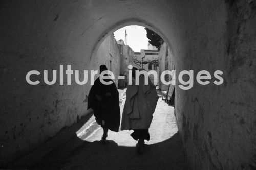 Tunesien, Tunis, Strassenszene. Aus der Tunesien, Tunis, Strassenszene. Aus der