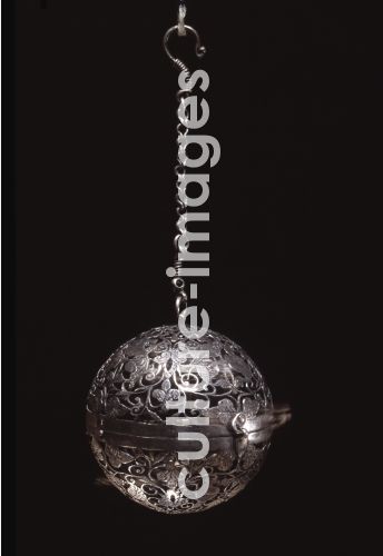 Silver incense burner Silver incense burner
