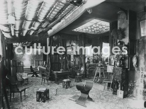 The Boissonas & Taponier photo laboratory in 1905