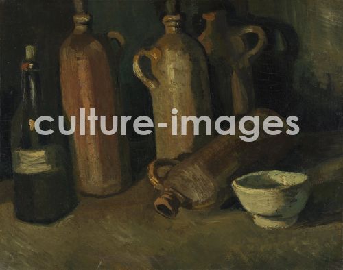Vincent van Gogh, Stillleben mit vier Krügen, Flasche und weißen Napf Vincent van Gogh, Stillleben mit vier Krügen, Flasche und weißen Napf
