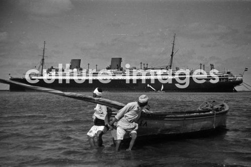 Schiff, Schiffahrt, Ufer. Aus Schiff, Schiffahrt, Ufer. Aus