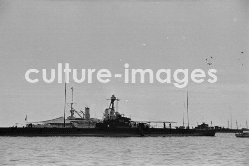 Portugal, Funchal, Madeira, Kriegsschiff, Schiff, Portugal, Funchal, Madeira, Kriegsschiff, Schiff,