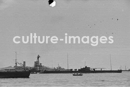 Portugal, Funchal, Madeira, Kriegsschiff, Schiff, Portugal, Funchal, Madeira, Kriegsschiff, Schiff,