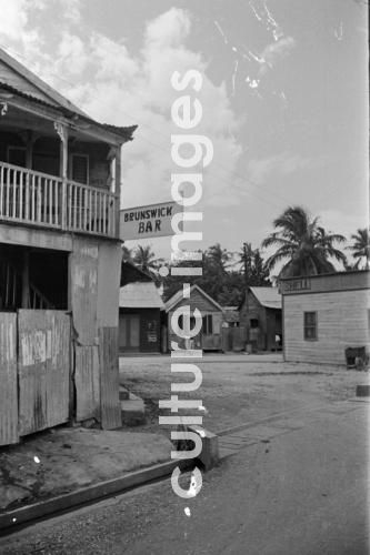 Jamaica, Kingston, Karibik, Strassenszene. Aus Jamaica, Kingston, Karibik, Strassenszene. Aus