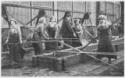 Arbeiterinnen im Schiffsbau
