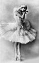 Anna Pawlowa im Ballett Der sterbende Schwan von Camille Saint-Saëns